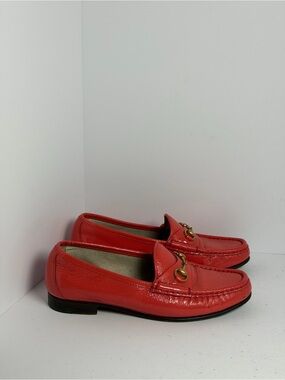 Vintage Gucci Horsebit Vibrant Salmon Red Colored Leather Loafers Size 36